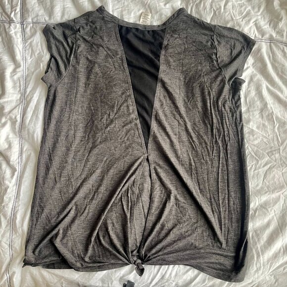 Champion Short Sleeve Athletic Top Grey Mesh Cut Out Back - Picture 2 of 3